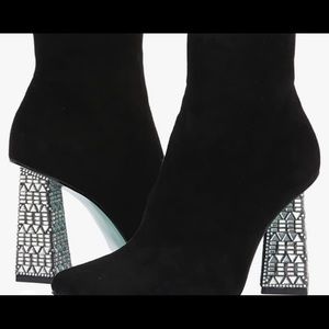 COPY - NWT Betsey Johnson Women's Sb-malvn Fashion Boot, NEW IN BOX! LIMITED ED…